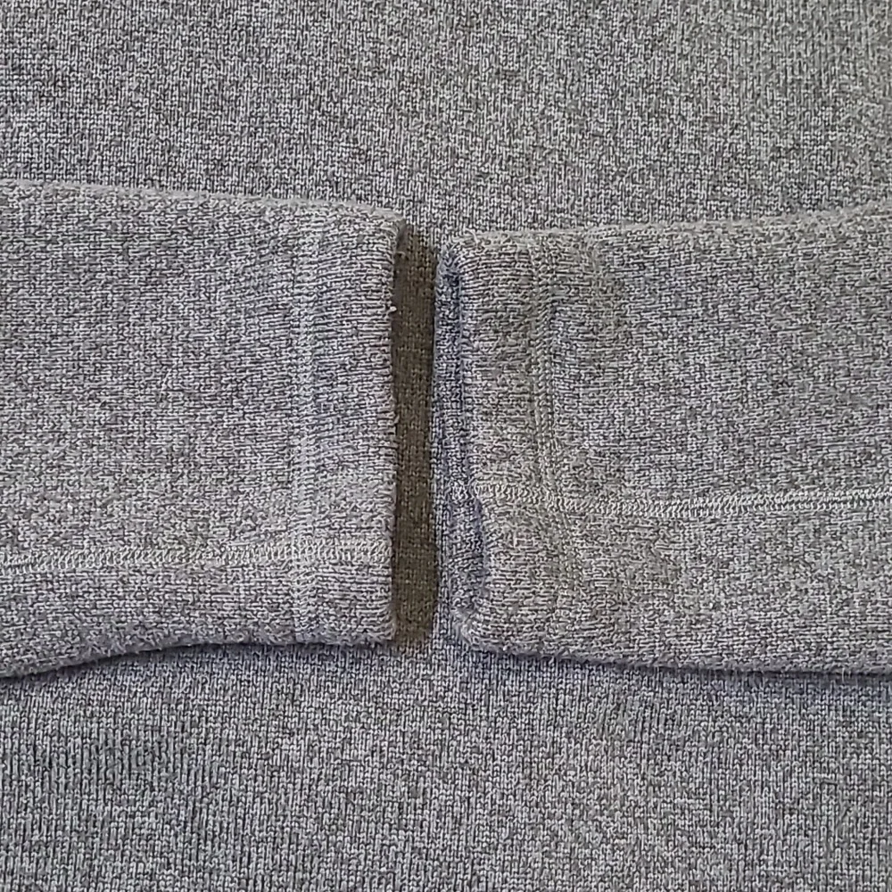 The North Face Gray Hooded Jacket used good condition zise L for‎ men.